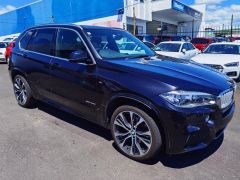 Photo of the vehicle BMW X5