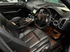 Photo of the vehicle Porsche Cayenne