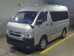 Photo of the vehicle Toyota HiAce