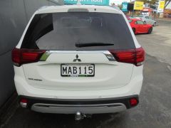 Photo of the vehicle Mitsubishi Outlander