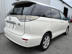 Photo of the vehicle Toyota Estima