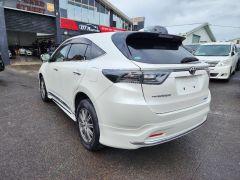 Photo of the vehicle Toyota Harrier