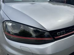 Photo of the vehicle Volkswagen Golf GTI