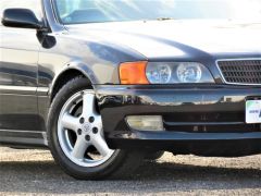 Photo of the vehicle Toyota Chaser