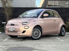 Photo of the vehicle Fiat 500