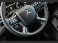 Photo of the vehicle Mitsubishi Outlander