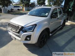 Photo of the vehicle Isuzu D-Max