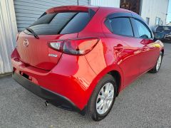 Photo of the vehicle Mazda Demio