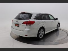 Photo of the vehicle Subaru Legacy