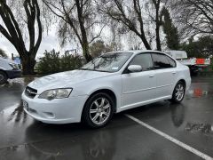 Photo of the vehicle Subaru Legacy