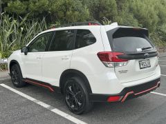 Photo of the vehicle Subaru Forester