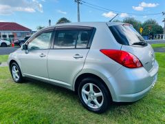 Photo of the vehicle Nissan Tiida