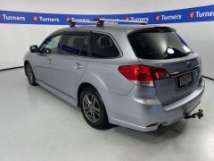 Photo of the vehicle Subaru Legacy