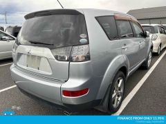 Photo of the vehicle Mitsubishi Outlander