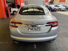 Photo of the vehicle Jaguar XF