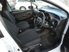 Photo of the vehicle Toyota Vitz