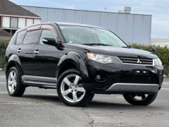 Photo of the vehicle Mitsubishi Outlander