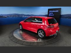 Photo of the vehicle Volkswagen Golf