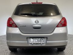 Photo of the vehicle Nissan Tiida