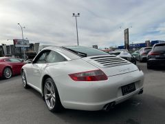 Photo of the vehicle Porsche 911