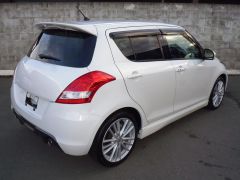 Photo of the vehicle Suzuki Swift