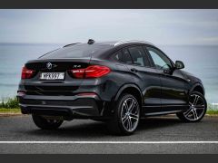 Photo of the vehicle BMW X4