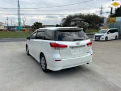 Photo of the vehicle Toyota Wish