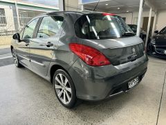 Photo of the vehicle Peugeot 308