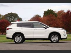 Photo of the vehicle Mitsubishi Outlander