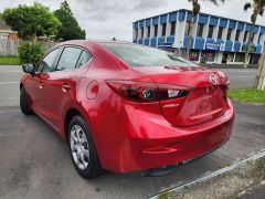 Photo of the vehicle Mazda Axela