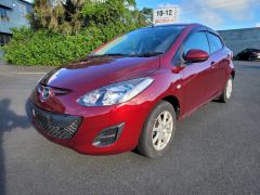 Photo of the vehicle Mazda Demio