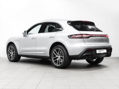 Photo of the vehicle Porsche Macan