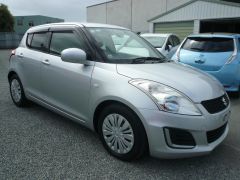 Photo of the vehicle Suzuki Swift