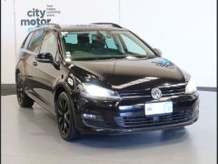 Photo of the vehicle Volkswagen Golf