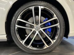 Photo of the vehicle Volkswagen Golf