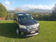 Photo of the vehicle Nissan Serena