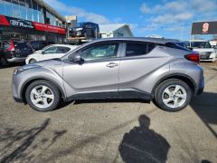 Photo of the vehicle Toyota C-HR