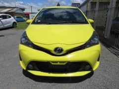 Photo of the vehicle Toyota Vitz