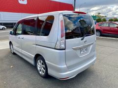 Photo of the vehicle Nissan Serena