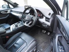 Photo of the vehicle Audi Q7