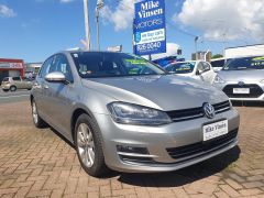 Photo of the vehicle Volkswagen Golf