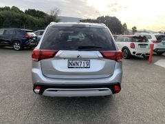 Photo of the vehicle Mitsubishi Outlander