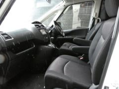 Photo of the vehicle Nissan Serena