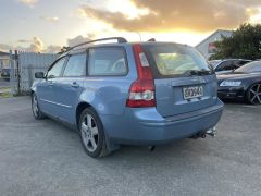 Photo of the vehicle Volvo V50