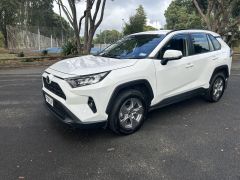 Photo of the vehicle Toyota RAV4