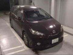 Photo of the vehicle Toyota Wish