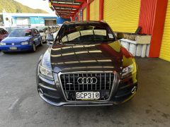 Photo of the vehicle Audi Q5