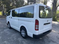 Photo of the vehicle Toyota HiAce