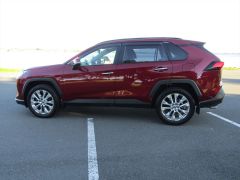 Photo of the vehicle Toyota RAV4