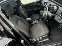 Photo of the vehicle MINI Countryman